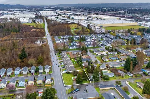503 1st Ave E, Pacific, WA 98047