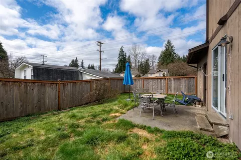 Exterior - 1230 103rd Pl SW, Everett, WA 98204 photo 8 of 9