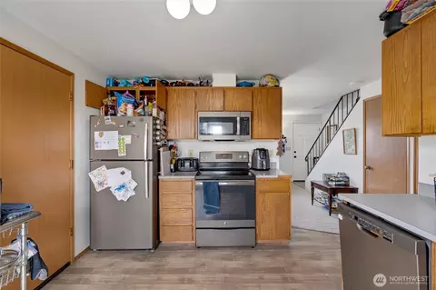 Kitchen - 1230 103rd Pl SW, Everett, WA 98204 photo 1 of 2