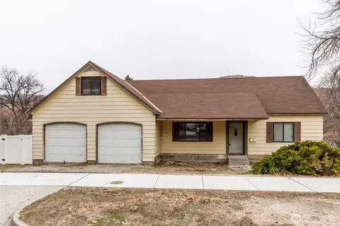 301 Ferry Ave, Coulee Dam, WA 99116