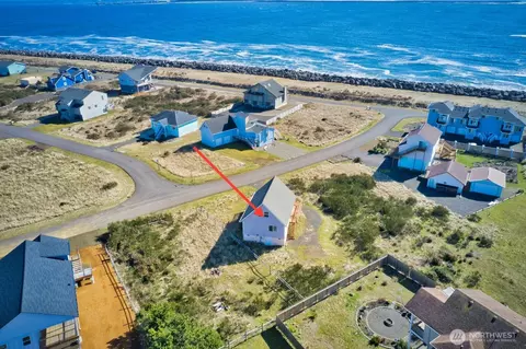1489 Diamond Head Ave SW, Ocean Shores, WA 98569