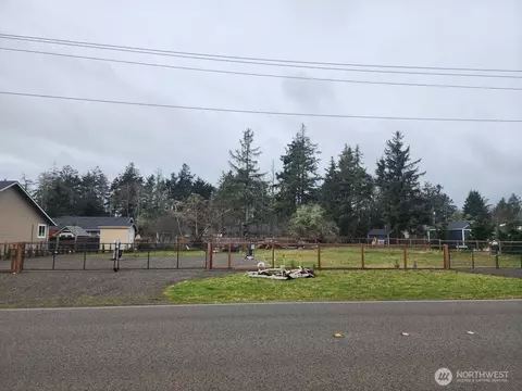 715 Mt Olympus Ave SE, Ocean Shores, WA 98569