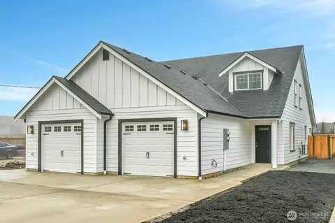 3712 127th Dr NE #B, Lake Stevens, WA 98258