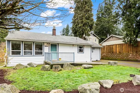 1226 S 130th Pl, Burien, WA 98168