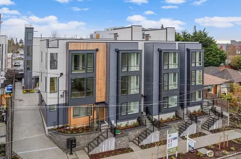 8324 16th Ave NW #B, Seattle, WA 98117