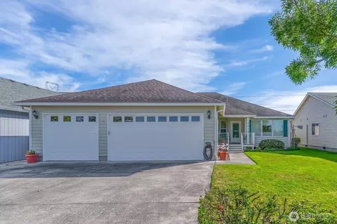 2274 52nd Ave, Longview, WA 98632