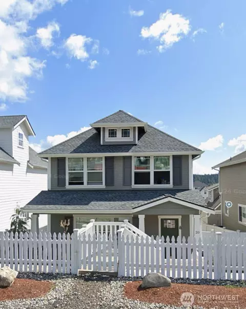 20 E Compass Ln, Allyn, WA 98524