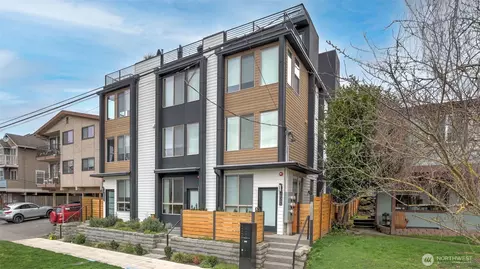 2636 NW 56th St #A, Seattle, WA 98107