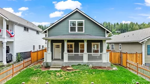 51 E Sullivan St, Allyn, WA 98524