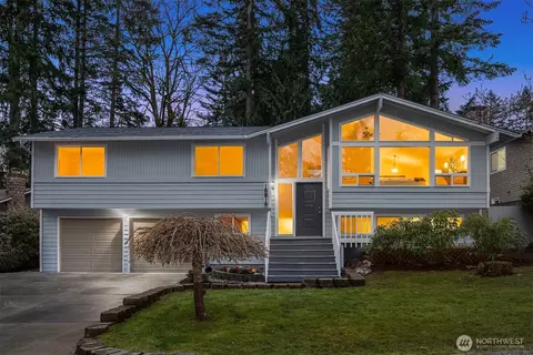 16819 NE 35th Pl, Bellevue, WA 98008