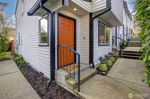 137 27th Ave E #1, Seattle, WA 98112
