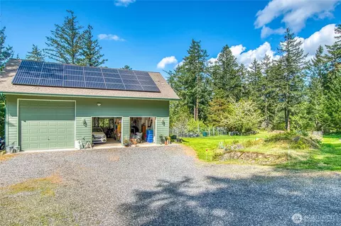 Exterior - 247 Spring Point Rd, Eastsound, WA 98245 photo 2 of 13