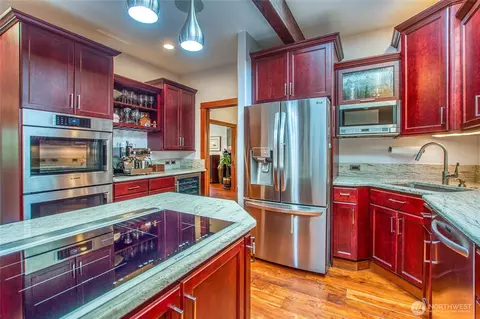Kitchen - 247 Spring Point Rd, Eastsound, WA 98245 photo 3 of 6