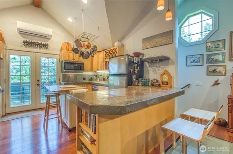 Kitchen - 247 Spring Point Rd, Eastsound, WA 98245 photo 6 of 6
