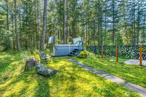 Exterior - 247 Spring Point Rd, Eastsound, WA 98245 photo 11 of 13