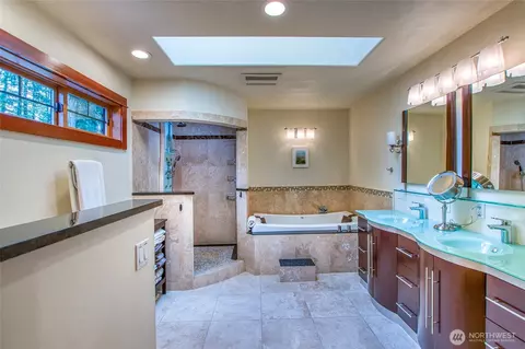 Bath - 247 Spring Point Rd, Eastsound, WA 98245 photo 1 of 1