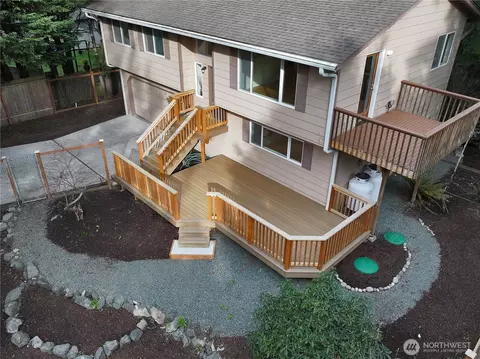 3636 Gamble St, Clinton, WA 98236