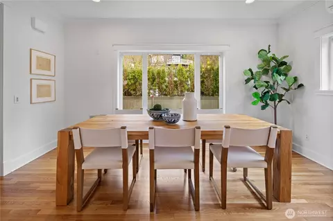 Dining - 203 32nd Ave E, Seattle, WA 98112 photo 2 of 4
