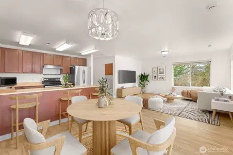 Dining - 586 Second St, Sumas, WA 98295 photo 3 of 3