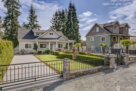 Exterior - 5923 Lowell Rd, Everett, WA 98203 photo 2 of 6