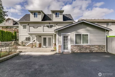 Exterior - 5923 Lowell Rd, Everett, WA 98203 photo 5 of 6