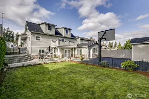 Exterior - 5923 Lowell Rd, Everett, WA 98203 photo 1 of 6