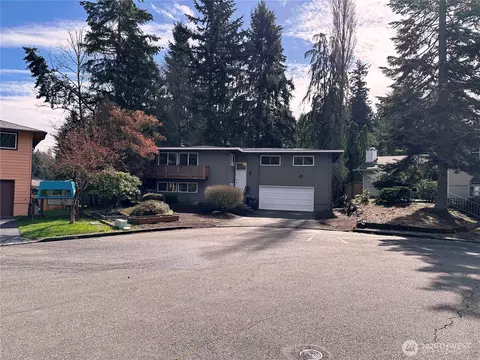 21923 3rd Pl W, Bothell, WA 98021
