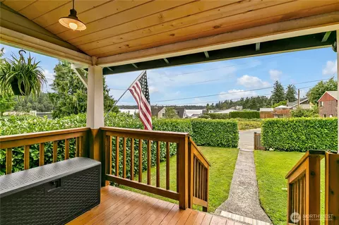 8916 Forest Rd SW, Lakewood, WA 98498