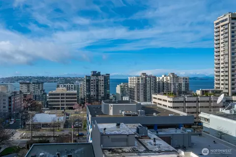 2720 3rd Ave #910, Seattle, WA 98121