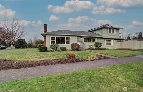 703 28th Ave, Longview, WA 98632