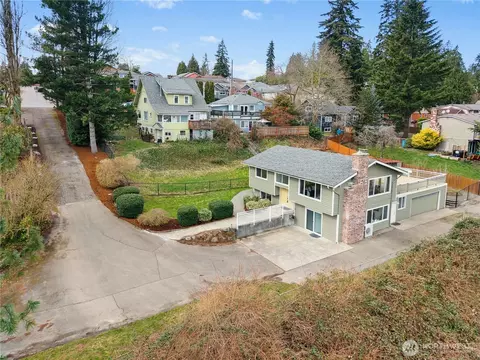 17302 Ashworth Ave N, Shoreline, WA 98133
