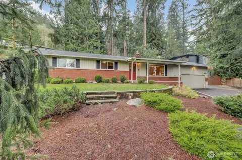 495 SW Forest Pl, Issaquah, WA 98027