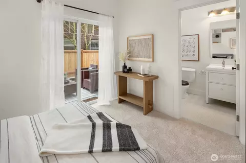 Bedroom - 753 Harvard Ave E #B, Seattle, WA 98102 photo 6 of 6