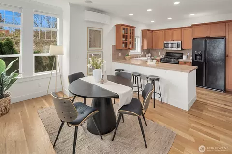 Dining - 753 Harvard Ave E #B, Seattle, WA 98102 photo 2 of 2