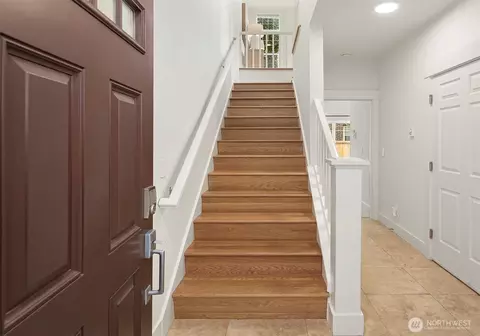 Entry Way - 753 Harvard Ave E #B, Seattle, WA 98102 photo 3 of 3