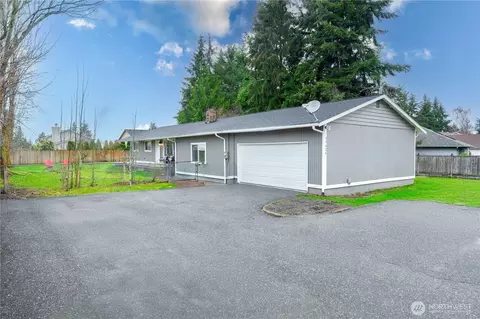 17424 Spruce Way, Lynnwood, WA 98037