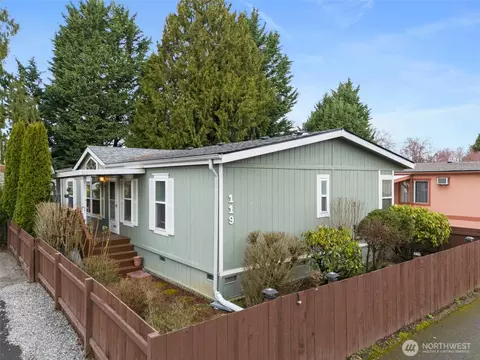 401 37th St SE #119, Auburn, WA 98002