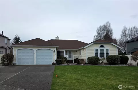 3150 Hunter Ct, Enumclaw, WA 98022