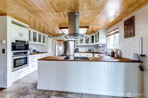 Kitchen - 140 Osprey Glen Rd, Sequim, WA 98382 photo 5 of 5