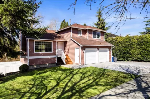 22453 15th Ave S, Des Moines, WA 98198
