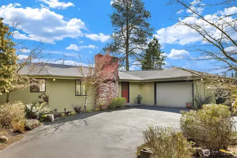15630 94th Ave SW, Vashon, WA 98070
