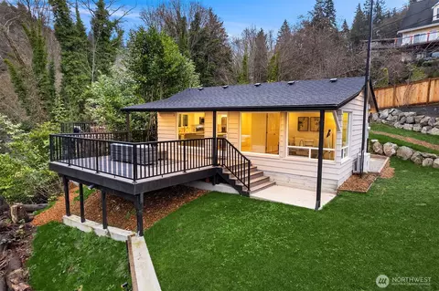 13024 Puget Sound Blvd, Edmonds, WA 98026