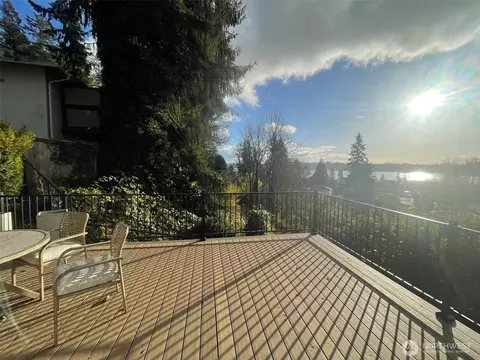 2401 Alder Rd, Lake Stevens, WA 98258