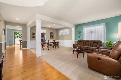 Entry Way - 14209 3rd Ave W, Everett, WA 98208 photo 1 of 1