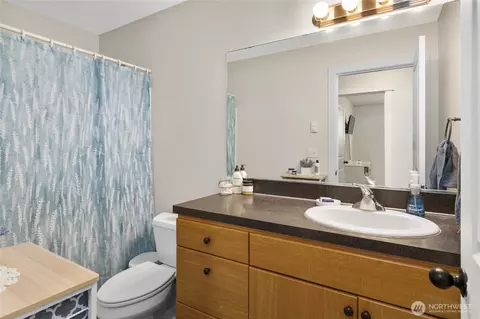 Bath - 330 Pacific Loop, Kittitas, WA 98934 photo 1 of 1