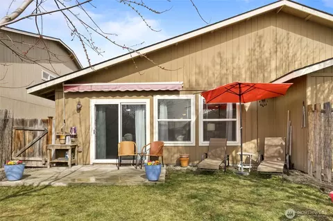 Exterior - 330 Pacific Loop, Kittitas, WA 98934 photo 6 of 7