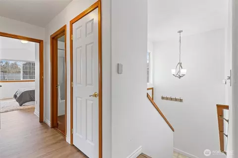 Entry Way - 2030 127th Pl SE, Everett, WA 98208 photo 2 of 2