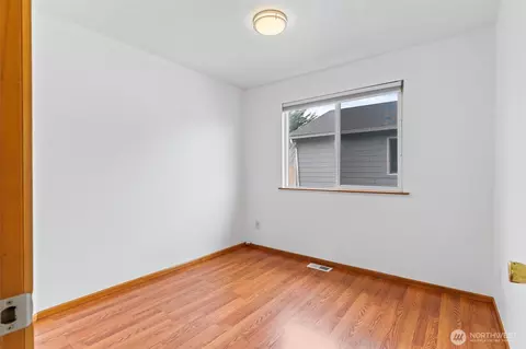 Bedroom - 2030 127th Pl SE, Everett, WA 98208 photo 3 of 4