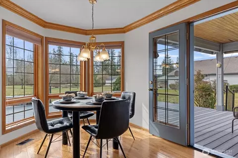 Dining - 23419 SE 406th St, Enumclaw, WA 98022 photo 4 of 4