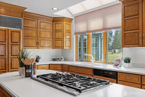 Kitchen - 23419 SE 406th St, Enumclaw, WA 98022 photo 1 of 6
